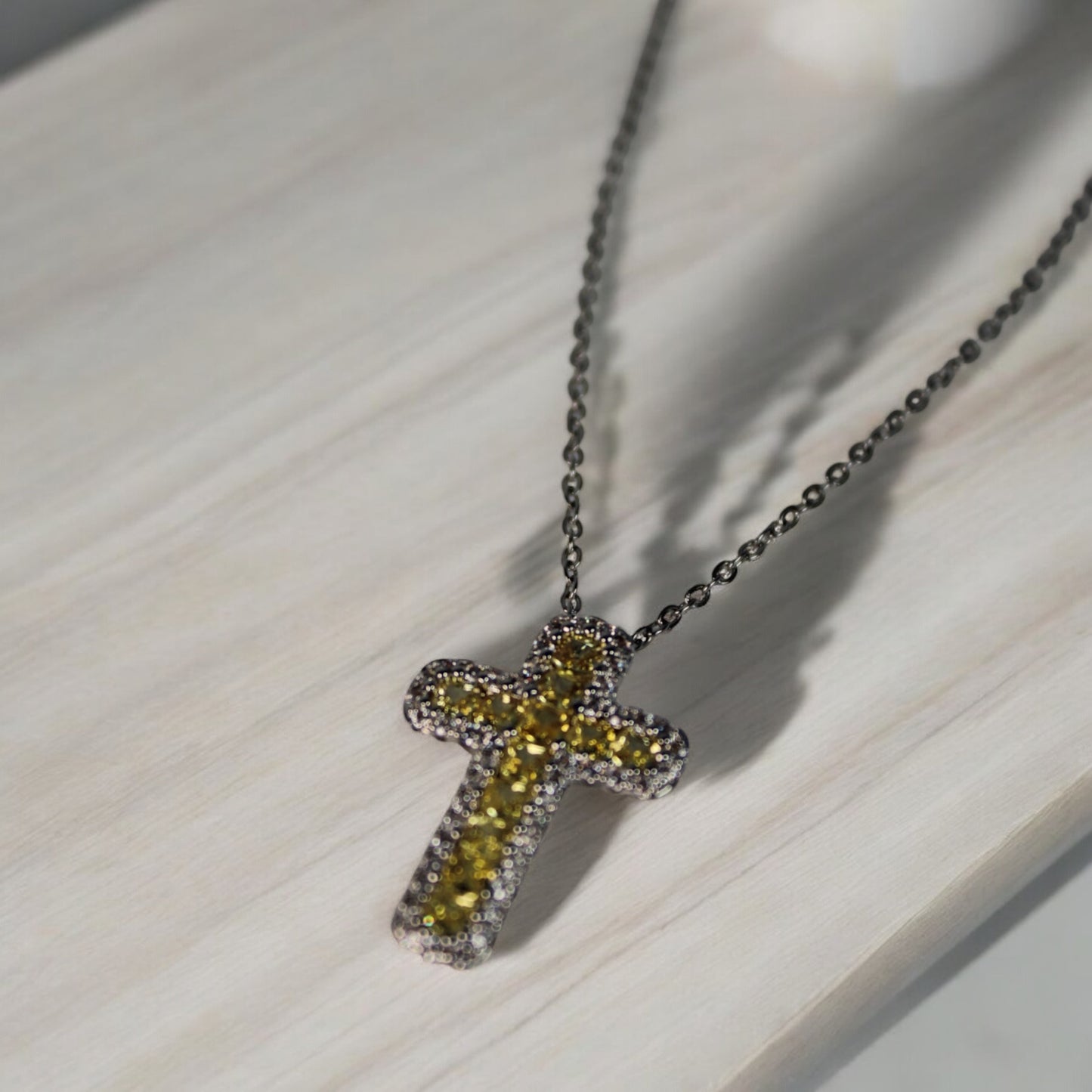 Bonnet Necklace cross