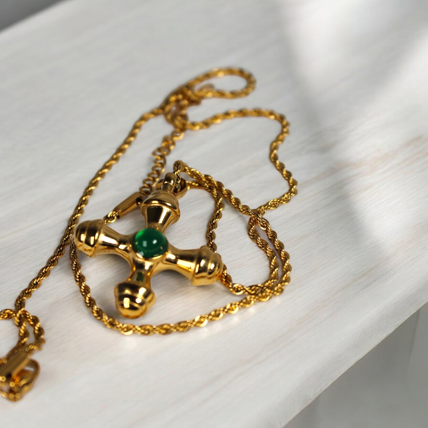 Chicago Necklace cross